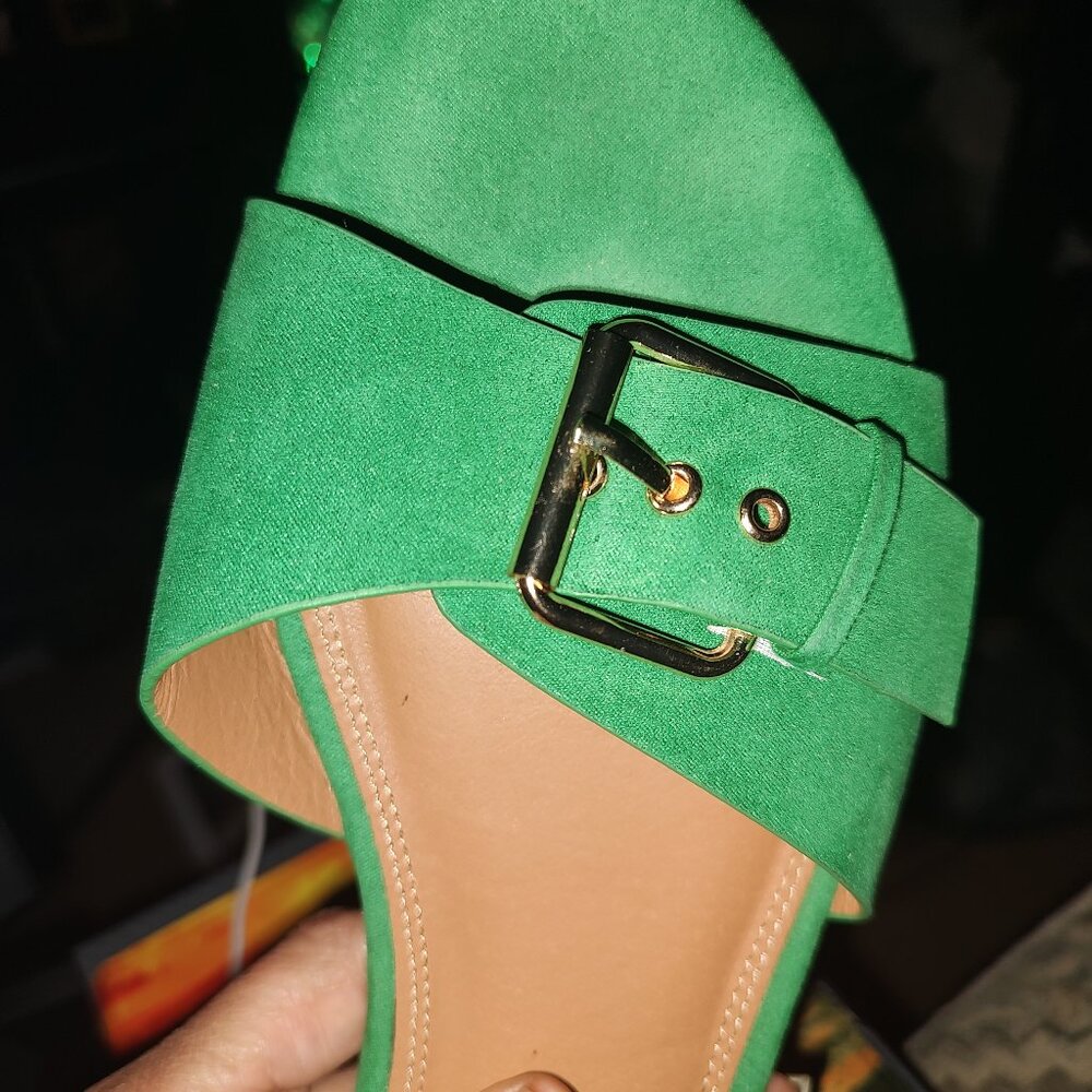 Women's Size 12 "Long Tall Sally" Beverley Slip on Beautiful Green Sandal